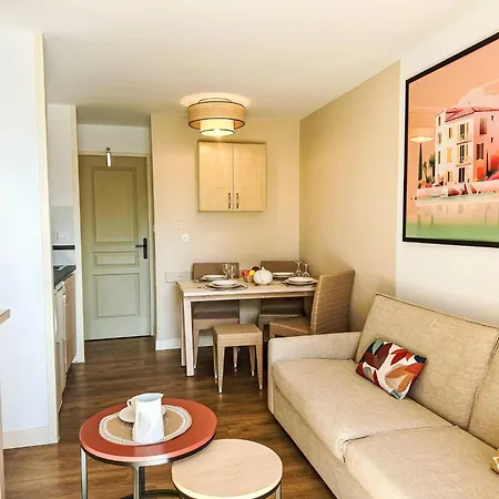 Village Cap Esterel - Le Belvedere-32 By Interhome *