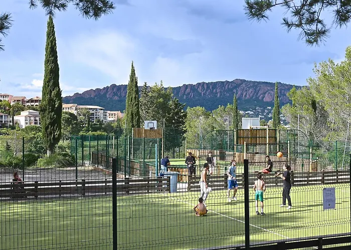 Village Cap Esterel - Le Belvedere-32 By Interhome *